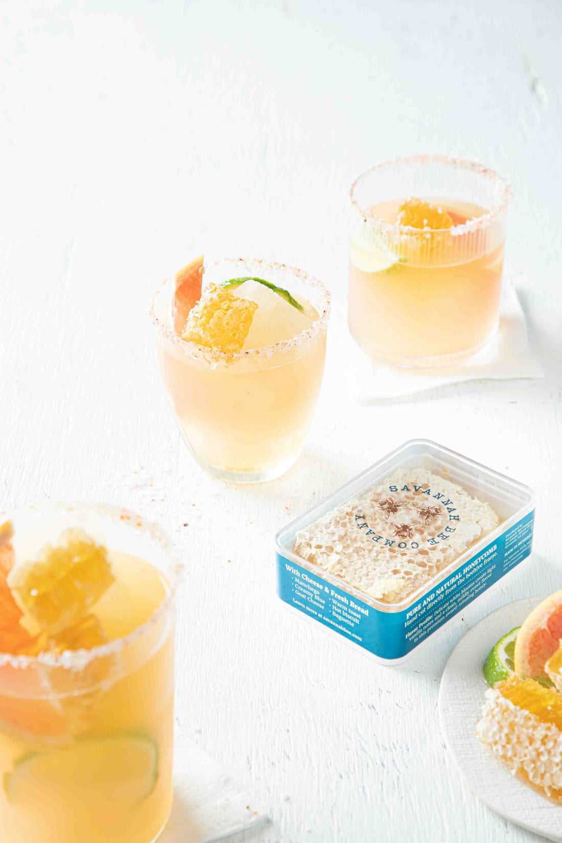 honey-paloma-honeycomb-cocktail-recipe