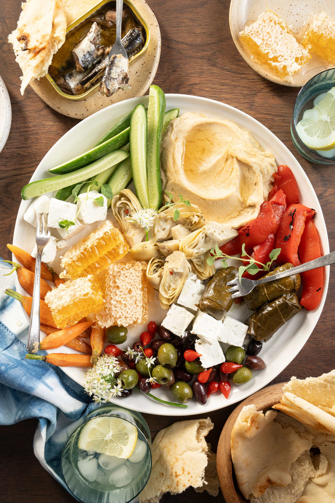 Mediterranean platter with vegetables and honeycomb. 