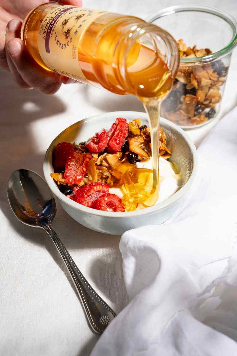 Crunchy Honey Granola
