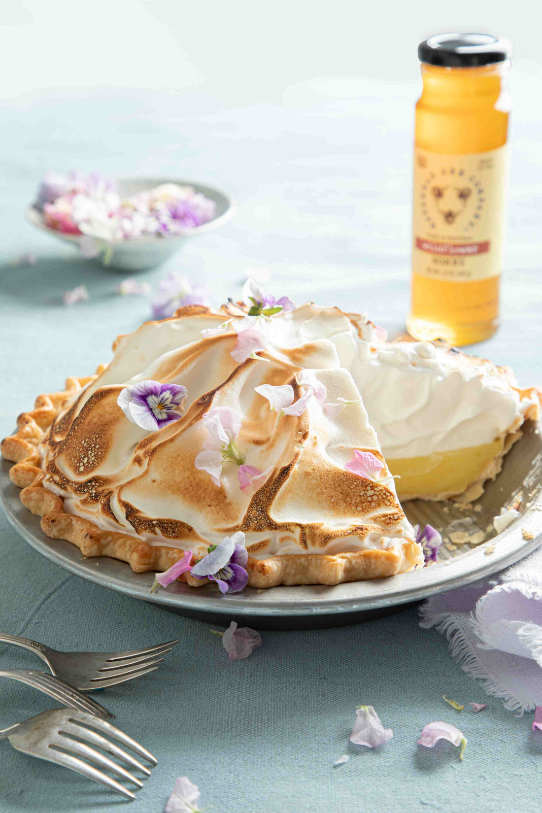 lemon-meringue-pie-honey-recipe-edible-flowers-garnish