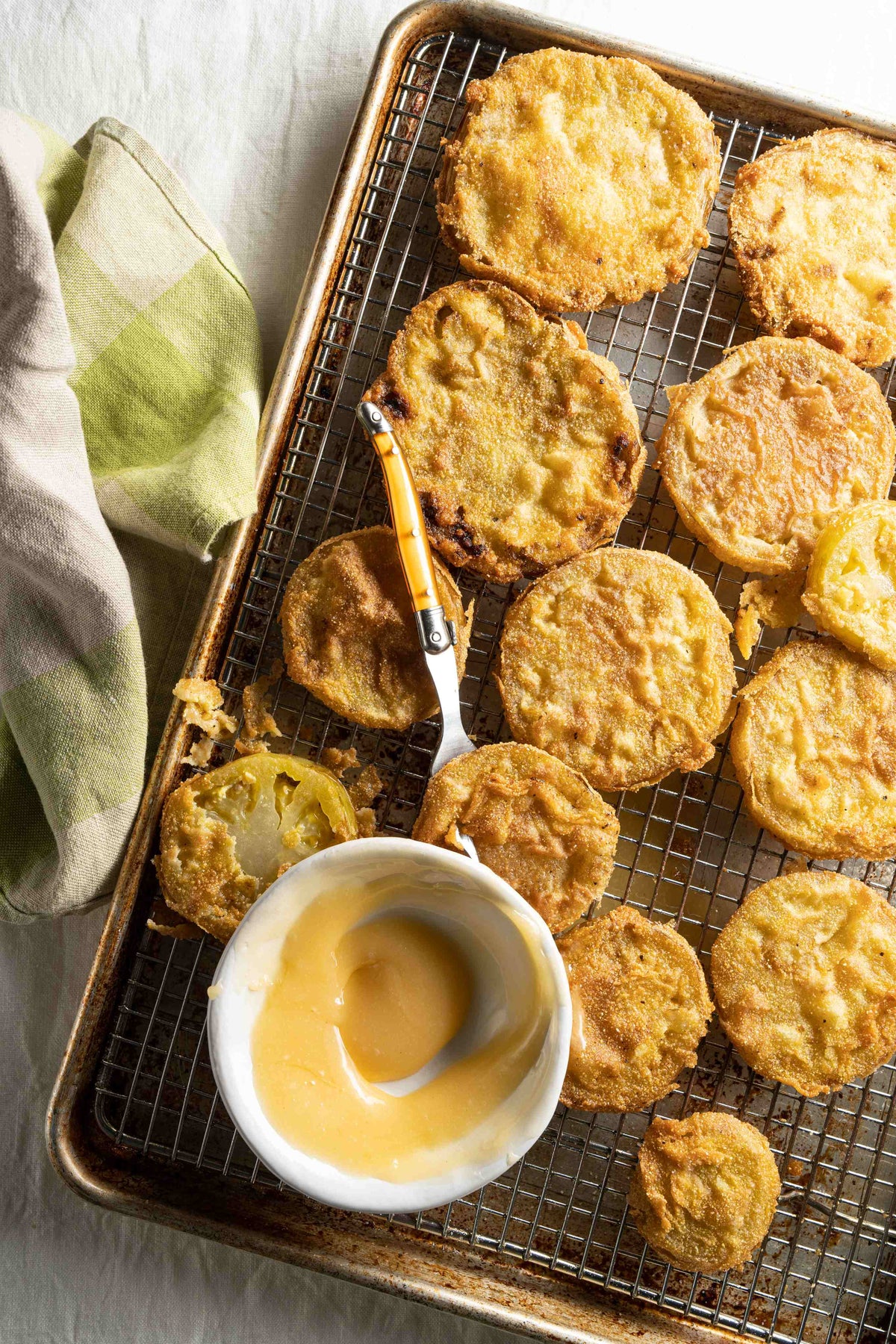 Cornmeal Fried Green Tomatoes
